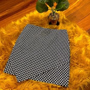 H&M NAVY BLUE AND WHITE SKIRT